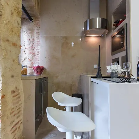 Heart Of Alfama - Historic Tiny House *
